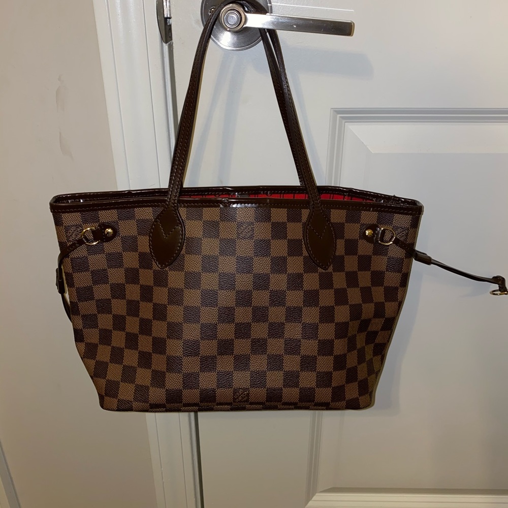 Got this bag for a gift never wore it